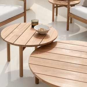 Outdoor coffee tables