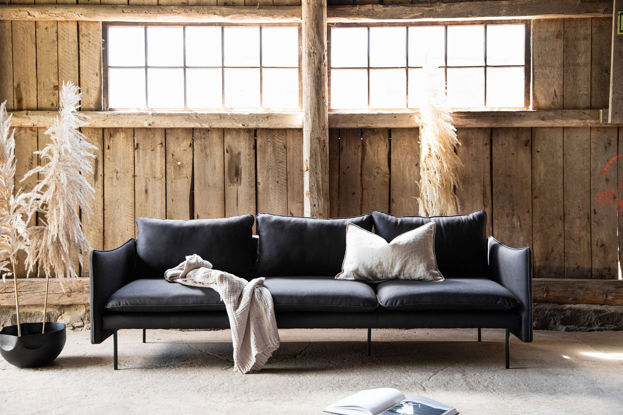 Brunskär Sofa - Mattschwarz / Schwarze Mikrofaser - ZEN ZONE Furniture