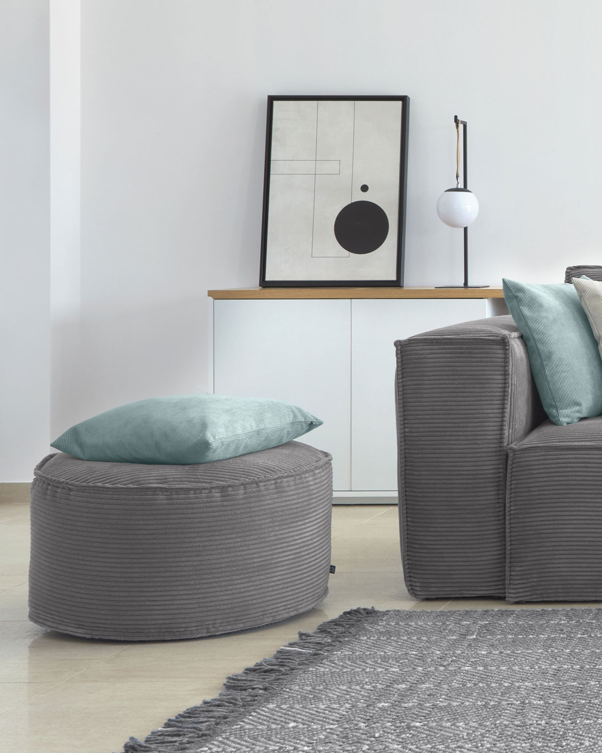 Wilma großer Pouf breiter Cord grau Ø 70 cm - ZEN ZONE Furniture