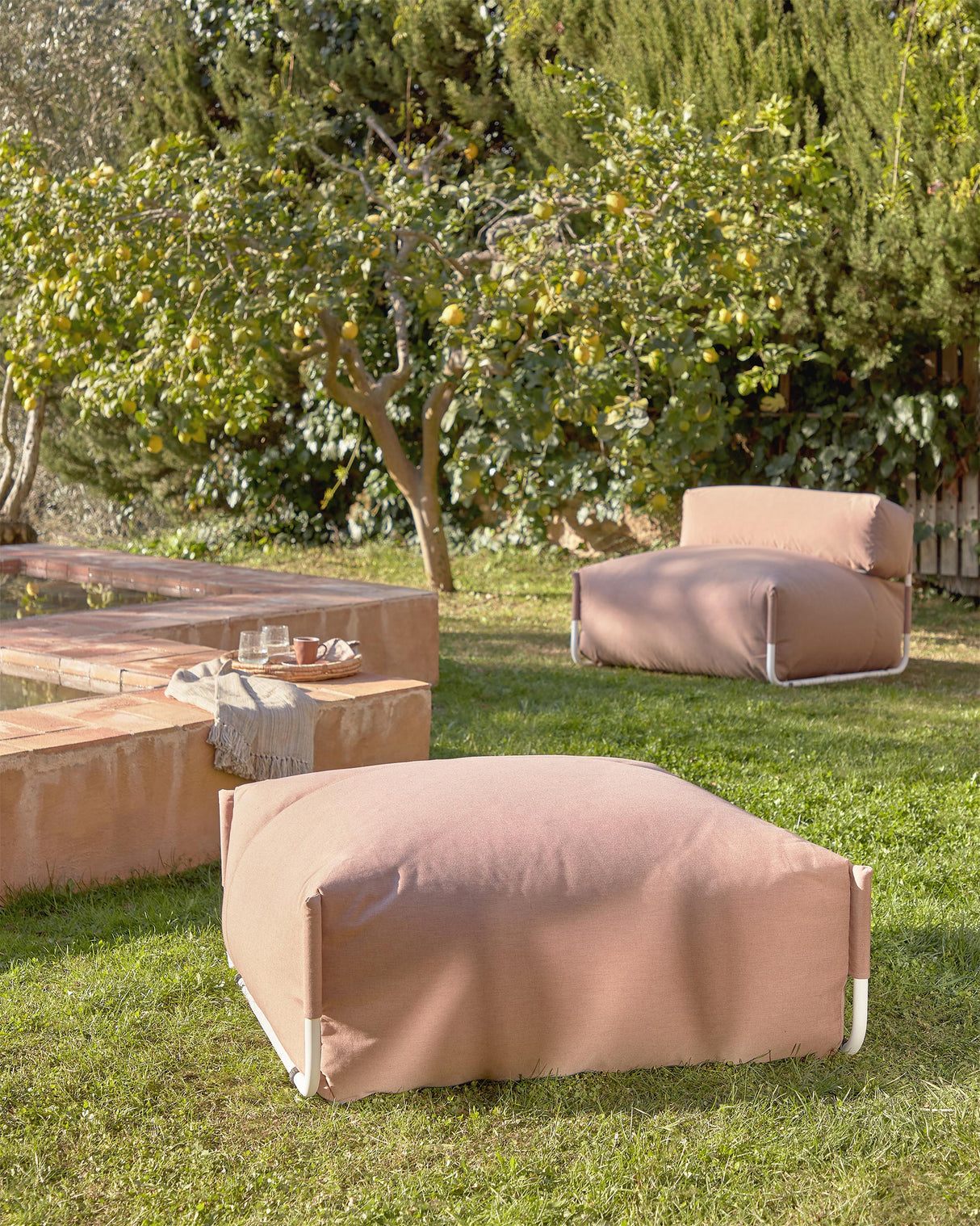 Square Pouf Modularsofa 100% für Outdoor terrakotta und weißes Aluminium 101 x 101 cm - ZEN ZONE Furniture